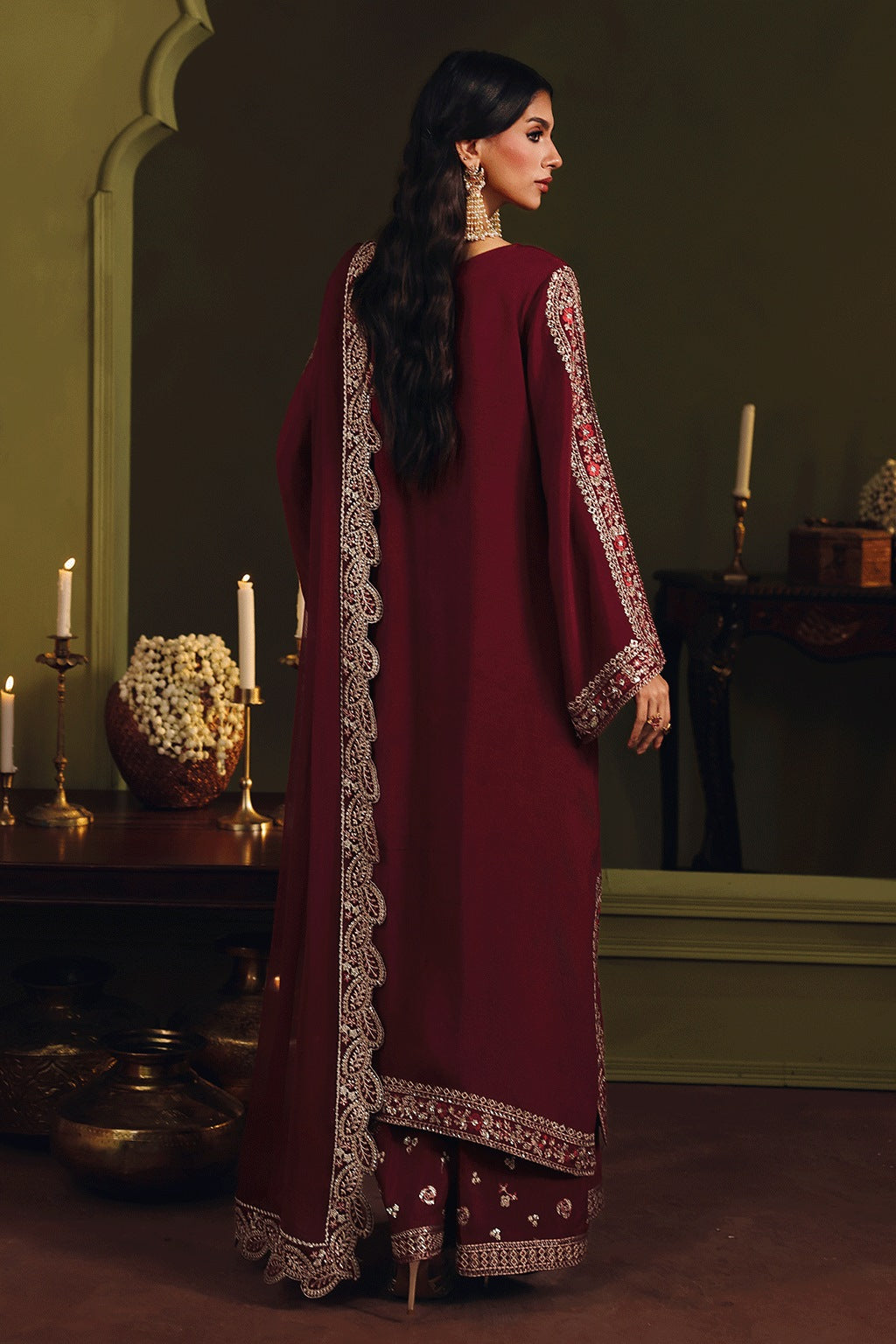 SR-103 Laal